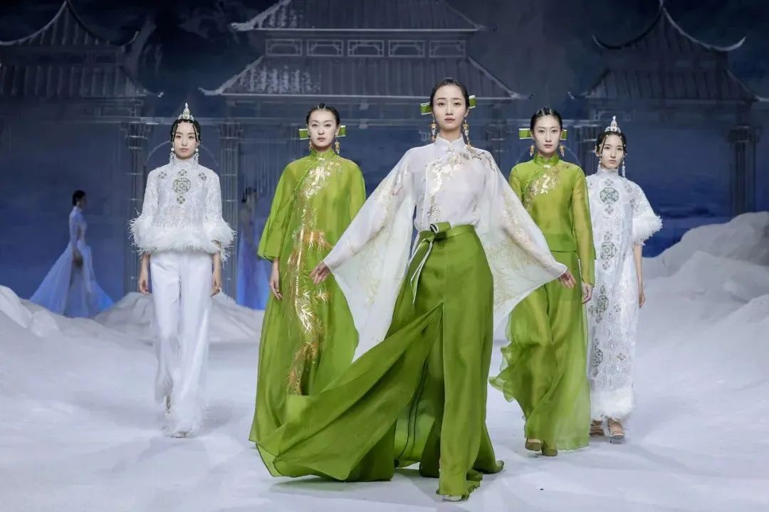 SS23中国国际时装周成功举办恒动焕新引领中国时尚创见未来IM电竞 IM电竞平台(图3)
