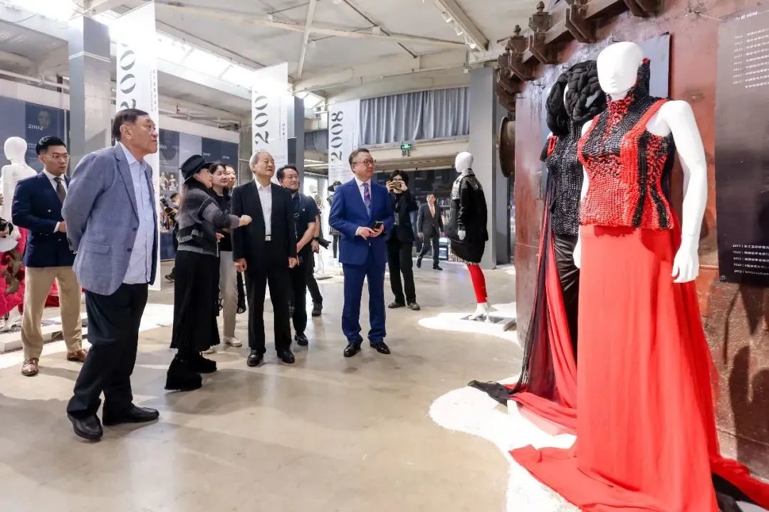 SS23中国国际时装周成功举办恒动焕新引领中国时尚创见未来IM电竞 IM电竞平台(图20)