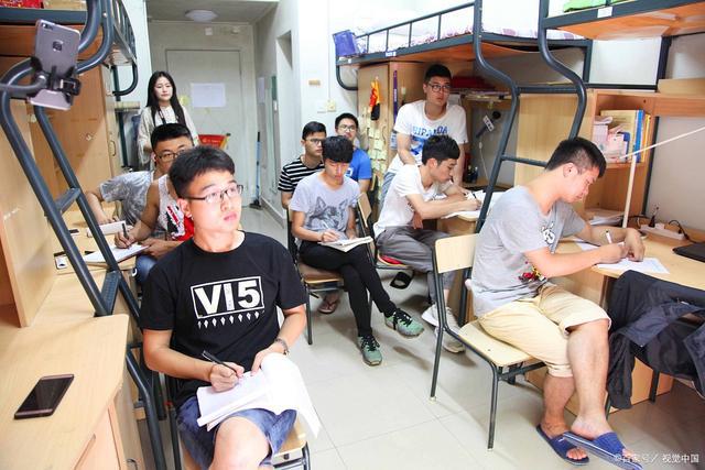 IM电竞 IM电竞app浙江五所大学毕业证如同废纸浪费青春考生报考需及时避雷(图1)