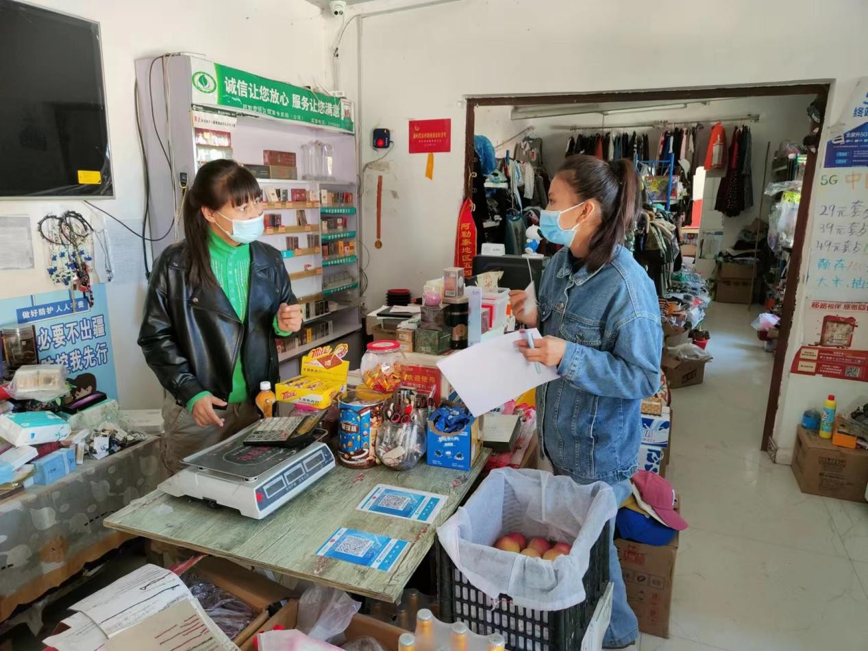 新疆福海县：解特阿热IM电竞 电子竞技平台勒镇广泛开展边境政策法规宣传(图1)