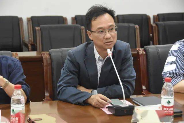 IM电竞 电子竞技平台活动 欢迎你2022级研究生——厦门大学嘉庚学院会计与学院国际商务2022级联合培养研究生迎新会顺利召开(图5)