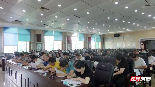 郴州市不动产登记中心开展“喜迎的二十大 业务知识大比拼”活动IM电竞 IM电竞平台(图2)