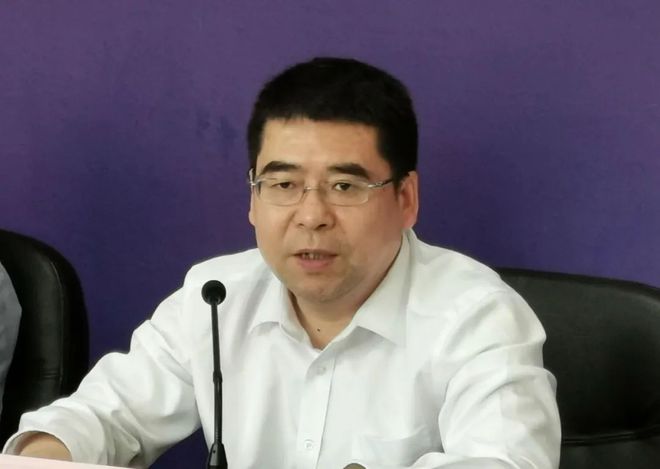 IM电竞 电子竞技平台新闻发布会热点问答汇总（上）：劳动关系、社保、行风建设有你关心的吗？(图1)
