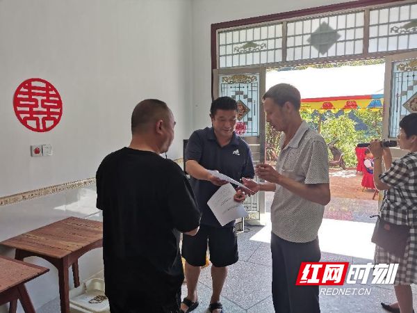 望城桥驿：员“IM电竞 电子竞技平台闪亮”在森林防灭火一线(图1)