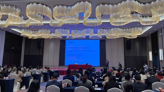 IM电竞 电子竞技平台构建法律职业共同体 为少年家事审判答疑解惑 你想知道的这场研讨会里都有(图2)