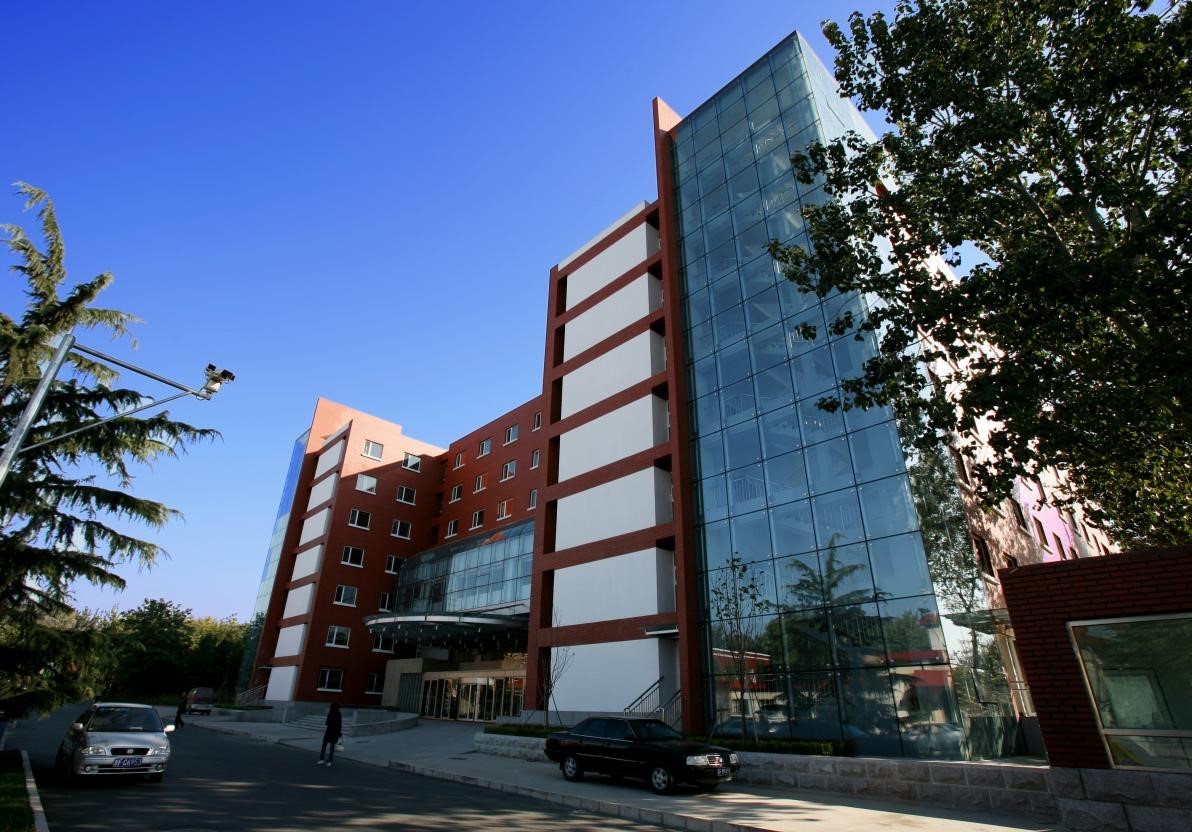 IM电竞 IM电竞平台2022央广网MBA教育峰会：中国政法大学MBA(图2)