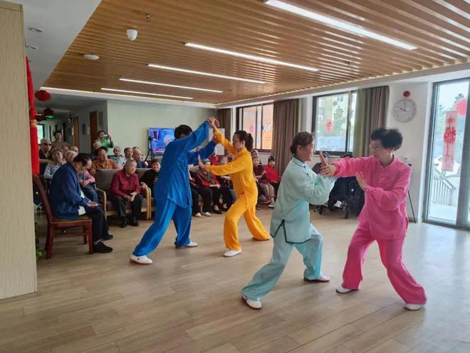 海太协会八里庄辅导IM电竞 IM电竞平台站“第十三届北京国际武术邀请赛”中再获佳绩(图4)