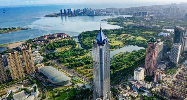 IM电竞 电子竞技平台海口之巅云端之上自贸港国际商务新名片！(图4)