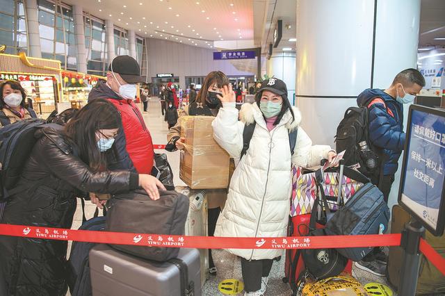 外贸“马车”跑起来！企业纷纷“出海”抢抓国际订IM电竞 IM电竞app单 展现中国经济活力(图1)