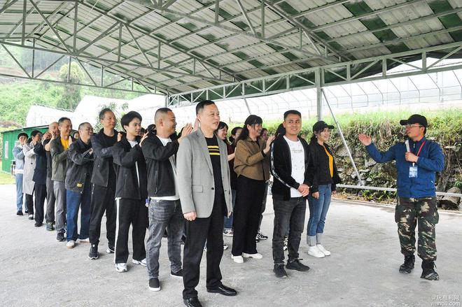 慈利县物业服务行业协会在禾田居山谷开展工会活动IM电竞 电子竞技平台(图1)