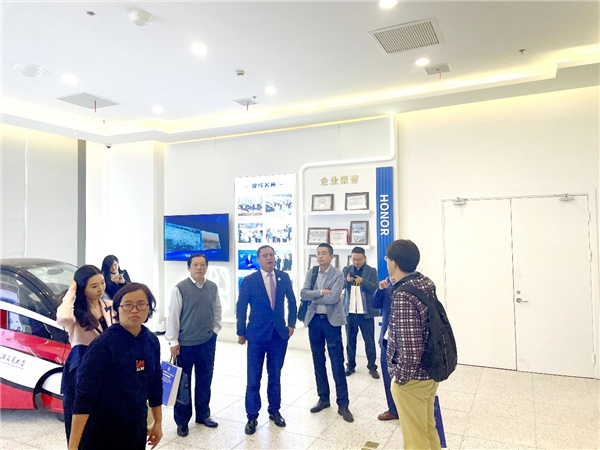 IM电竞 IM电竞app长三角企业家俱乐部受邀参加上海汽车产业科技协会座谈会(图2)
