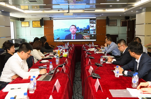中国银行业协会理财业IM电竞 IM电竞app务专业委员会三届六次常委扩大会在北京召开(图4)