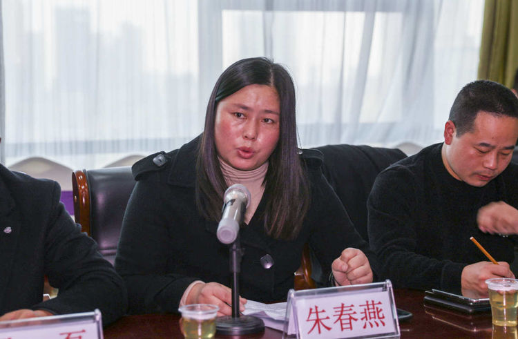 IM电竞 IM电竞app驻马店市公共关系协会直播行业分会成立暨授牌仪式举行(图6)