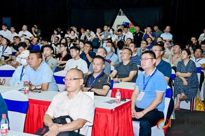 IM电竞 IM电竞平台中国绝热节能材料协会气凝胶材料分会副秘书长毕鉴挺演讲分享(图2)