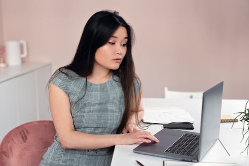 IM电竞 电子竞技平台国际商务属于什么专业大类？(图1)