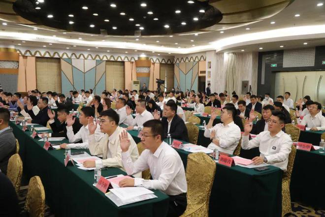 IM电竞 IM电竞app诸城市龙城青年商会（诸城市青年企业家协会）第二届会员大会圆满举行(图2)