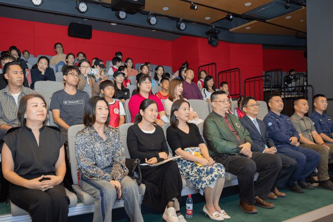 IM电竞 IM电竞app生命至上安全第一 儿童安全小百科系列图书新书发布会圆满举办(图5)