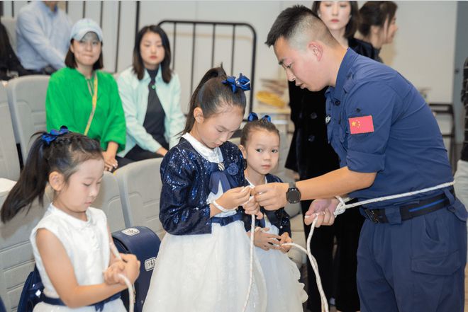 IM电竞 IM电竞app生命至上安全第一 儿童安全小百科系列图书新书发布会圆满举办(图6)