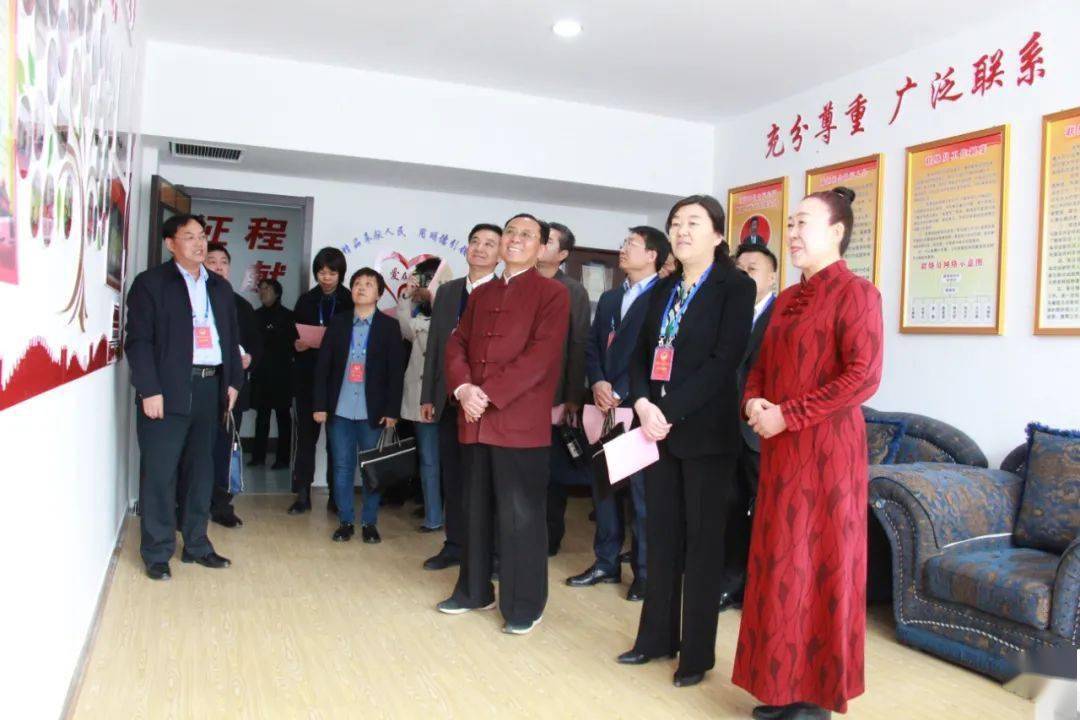 IM电竞 电子竞技平台县政协组织开展全县文化协会发展情况专题调研(图1)