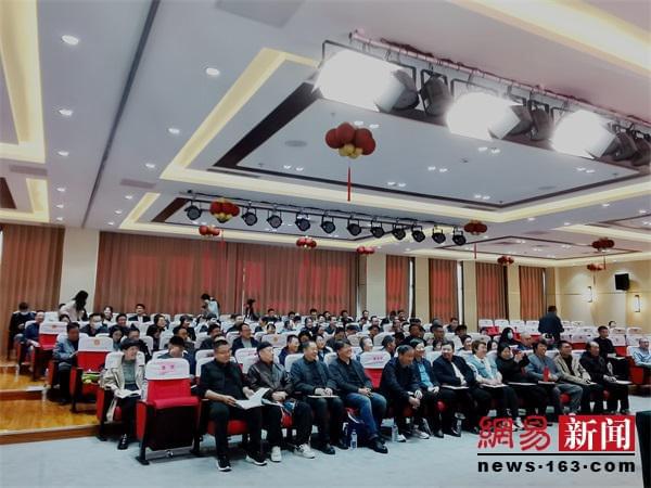 IM电竞 IM电竞平台沧州市工艺美术协会成立大会隆重召开(图1)