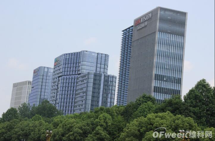 IM电竞 IM电竞平台这五点理由告诉你为什么不推荐购买安防摄像机(图1)
