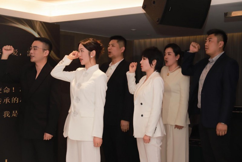 化妆品协会秘书长亲临！IM电竞 IM电竞平台芯颜值“百万财富创业峰会”完美收官(图7)