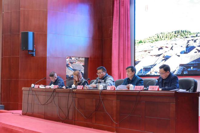 IM电竞 IM电竞app丽江市旅游协会第六届理事会第二次会议暨会员代表大会召开(图2)