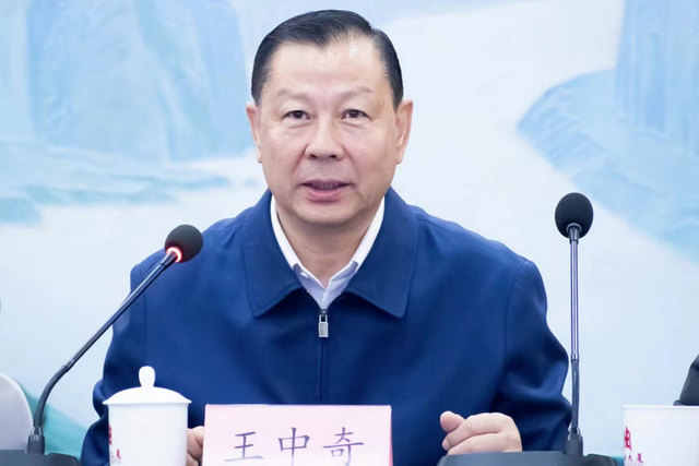 IM电竞 电子竞技平台《新时代中国建筑装饰业高质量发展指导意见》终审会圆满落幕(图2)