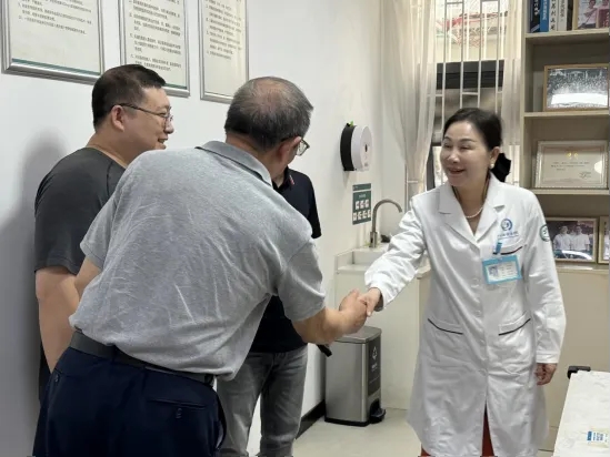 IM电竞 IM电竞平台广东省市心理咨询师协会领导莅临广州脑博仕参观指导工作(图3)
