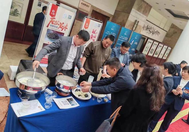 IM电竞 电子竞技平台拥抱新质生产力！山东省旅游饭店业协会第五届第四次会员大会召开(图2)