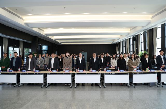 IM电竞 电子竞技平台200家协会会员企业齐聚光谷共续“协同共生”发展之路(图3)