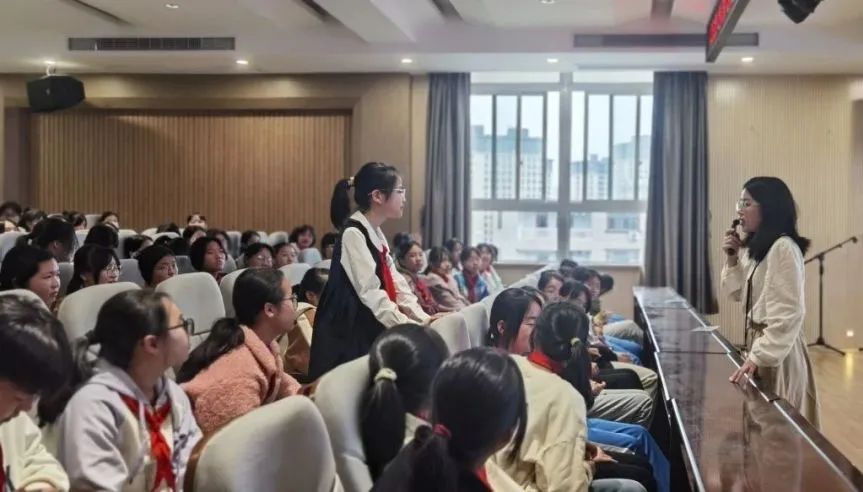 福安市计生协会青春健康讲座走进 福IM电竞 IM电竞平台安市湾坞中心小学(图2)