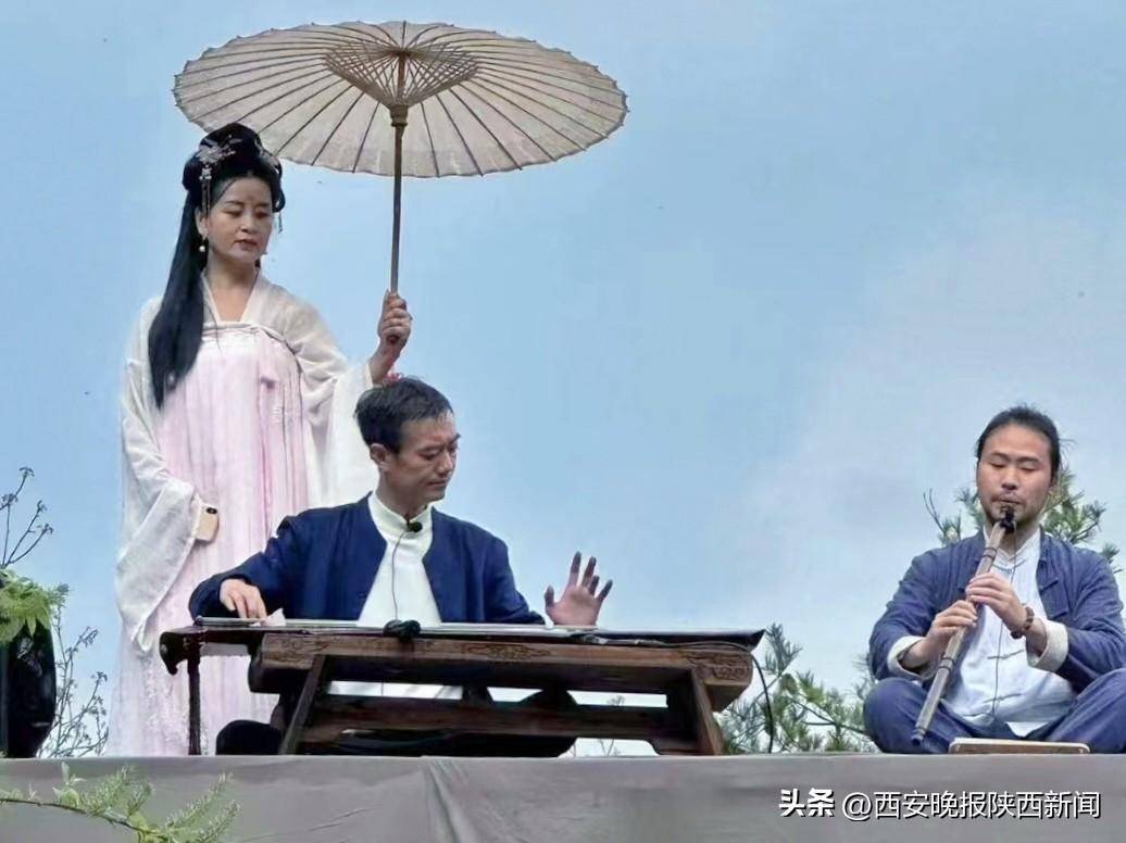 终南山传统文化协会成立IM电竞 IM电竞app暨首届终南山“唐诗新唱”古典音乐诗会举办(图2)