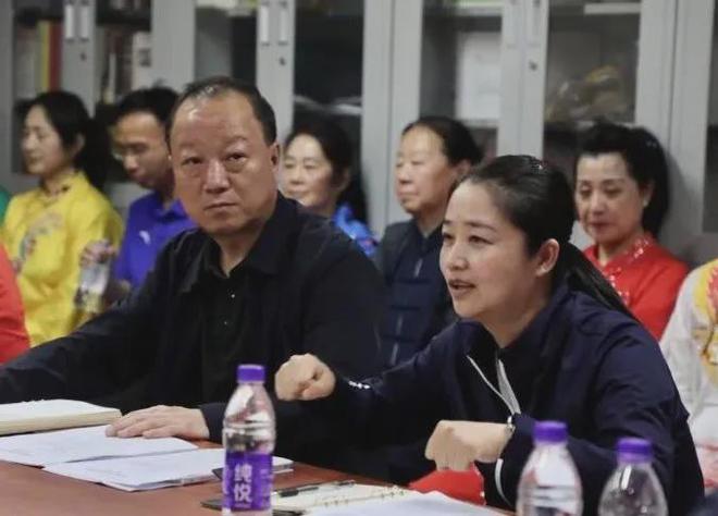 国家体育总局刘国永副局长IM电竞 IM电竞app携各级领导进社区调研海太协会指导工作(图4)